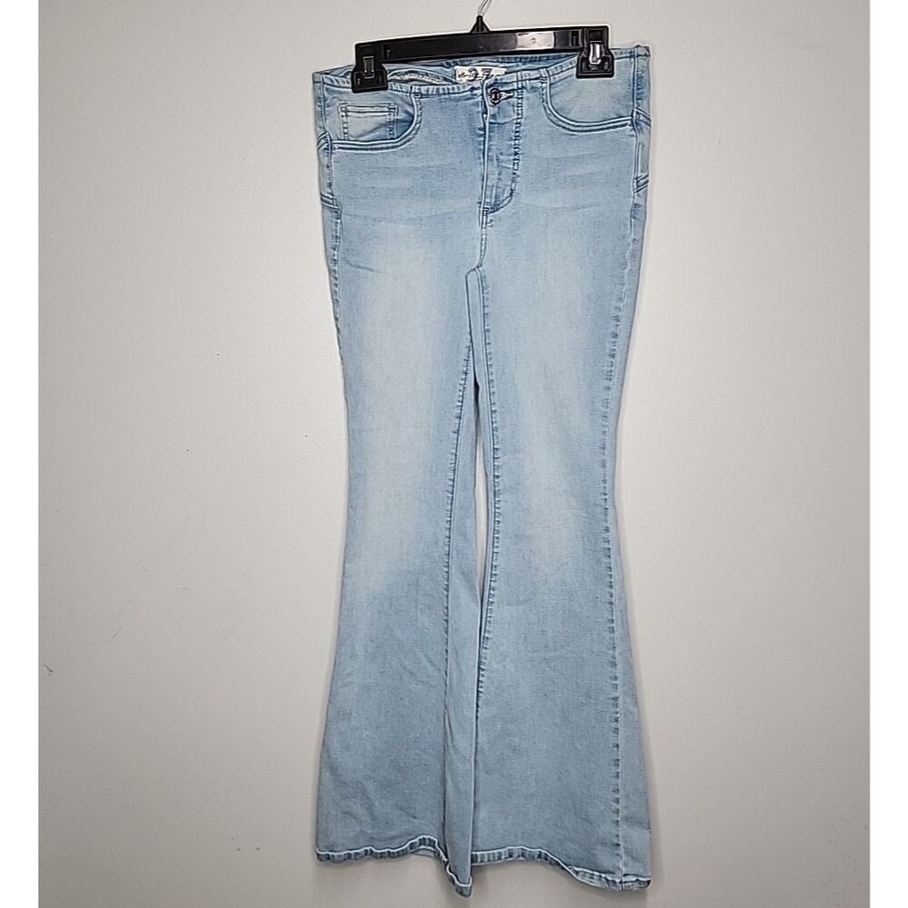 we the free people jeans flare leg No back pockets backless jeans Womens Size 27